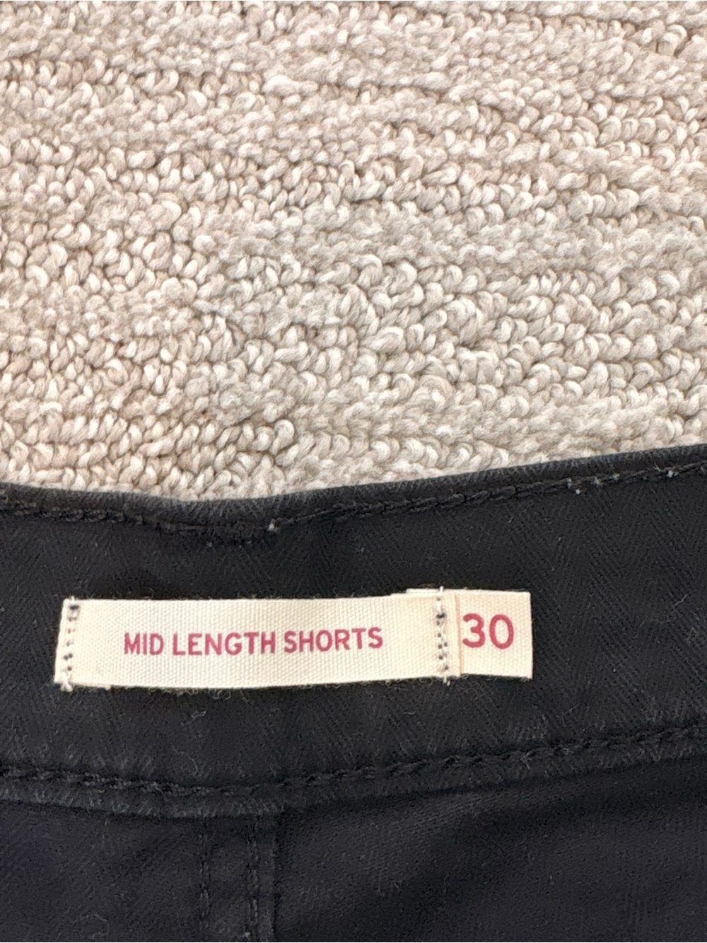 Levi Classic Black Denim Shorts - Black - Picture 3 of 4